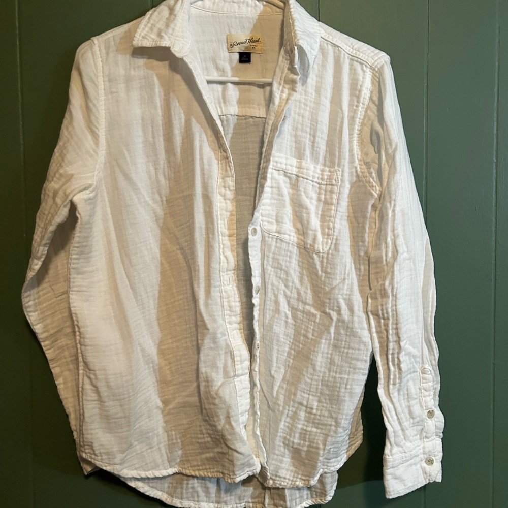 Universal Threads White Button Down